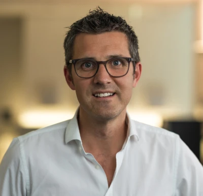 Portrait von Prof. Dr. Mirco Herbort